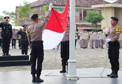 Upacara Hari Pahlawan 2025 di Polres Sukoharjo, Momentum Meneladani Semangat Juang Pahlawan