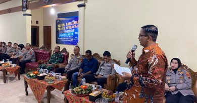 Kapolres Sukoharjo Sapa Warga Weru Lewat Safari Kamtibmas