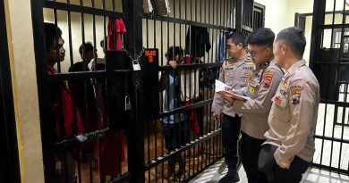 Sidokkes Polres Sukoharjo Periksa 20 Tahanan, Delapan Mengalami ISPA Ringan Sidokkes Polres Sukoharjo Periksa 20 Tahanan, Delapan Mengalami ISPA Ringan