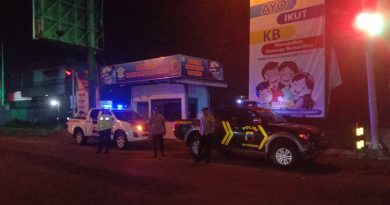Jelang Sahur, Polres Sukoharjo Intensifkan Patroli Presisi untuk Cegah Kejahatan Jelang Sahur, Polres Sukoharjo Intensifkan Patroli Presisi untuk Cegah Kejahatan