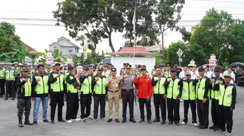 Kapolres Sukoharjo Pimpin Apel Pagi di Dukuh, Tekankan Pelayanan Humanis