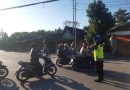Kapolsek Baki Pimpin PH Pagi, Polisi Bantu Pelajar dan Pekerja Melintas dengan Aman